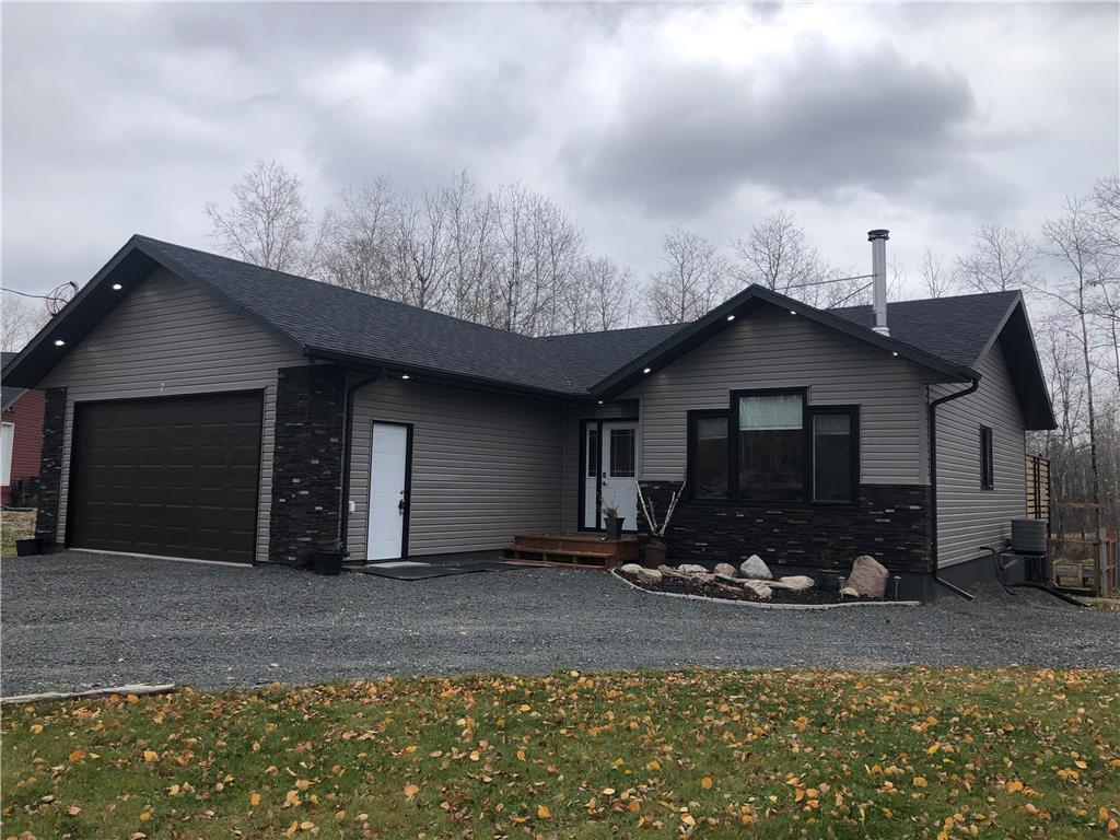 FEATURED LISTING: 7 Spruce Bay Lac Du Bonnet RM