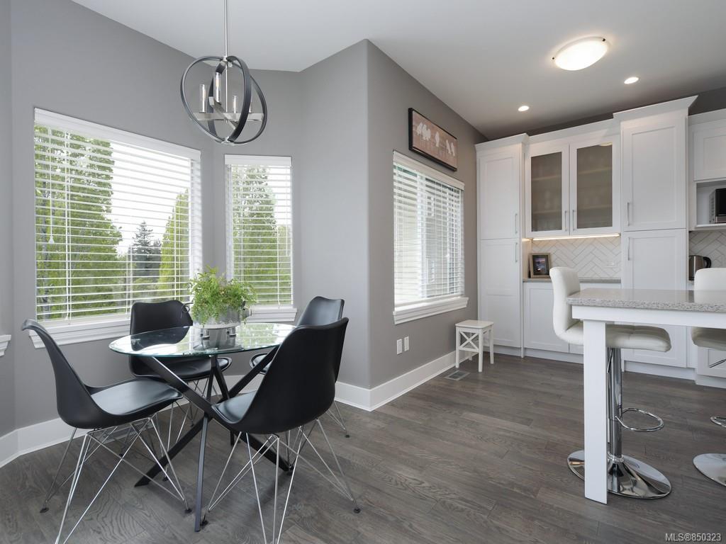 FEATURED LISTING: 59 - 530 Marsett Pl