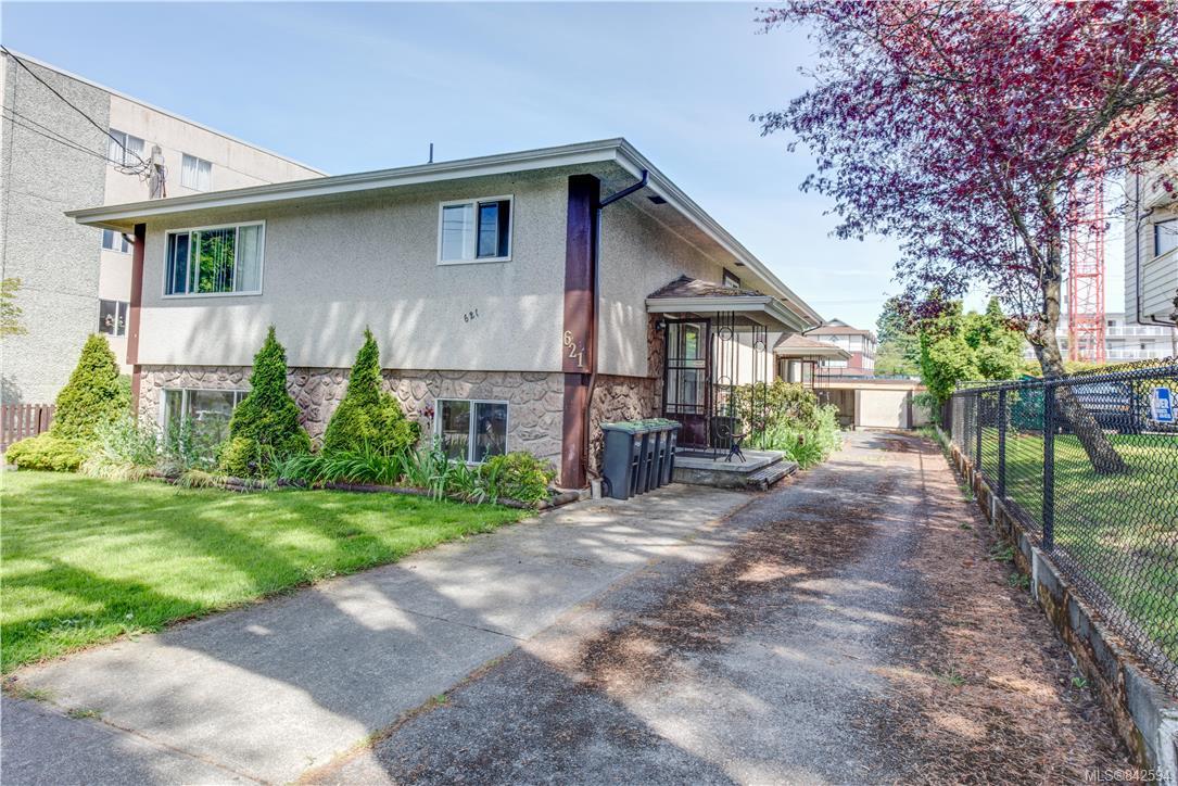 FEATURED LISTING: 621 Constance Ave Esquimalt