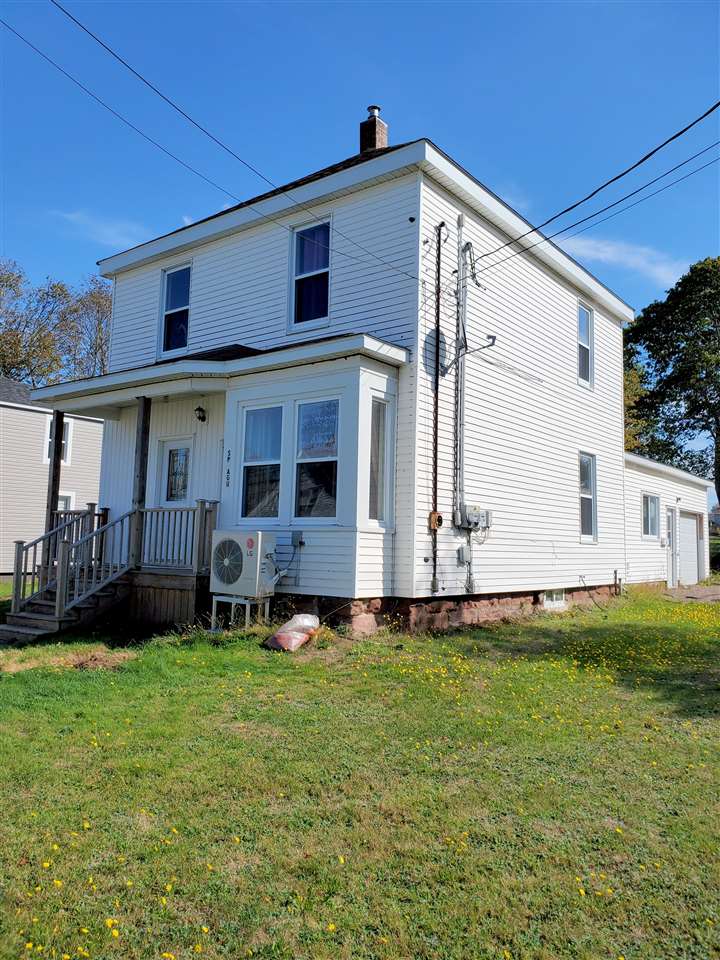 FEATURED LISTING: 62 west Pleasant Street Amherst