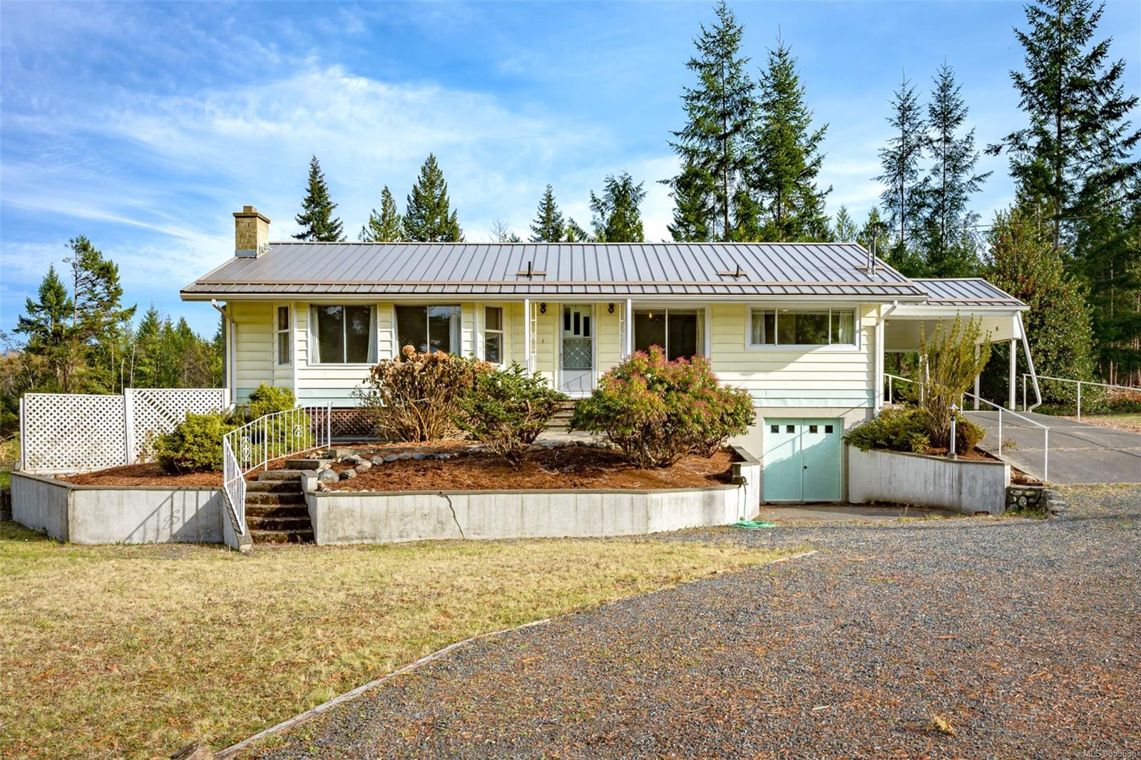FEATURED LISTING: 421 Boorman Rd