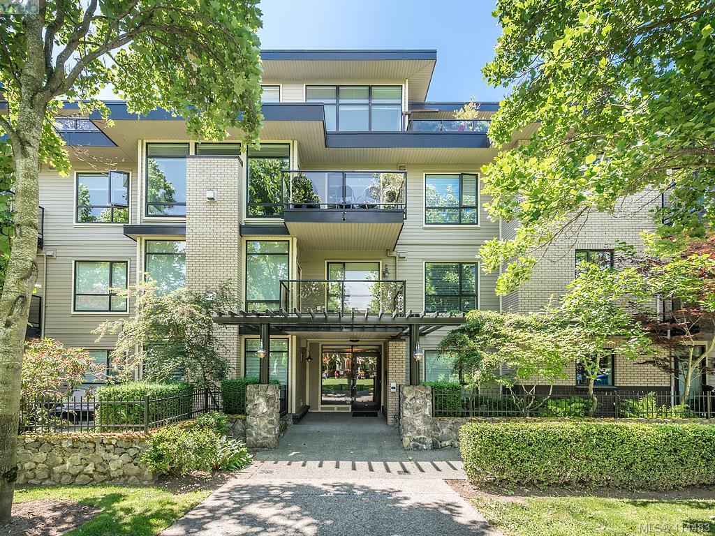 FEATURED LISTING: 304 - 330 Waterfront Cres VICTORIA