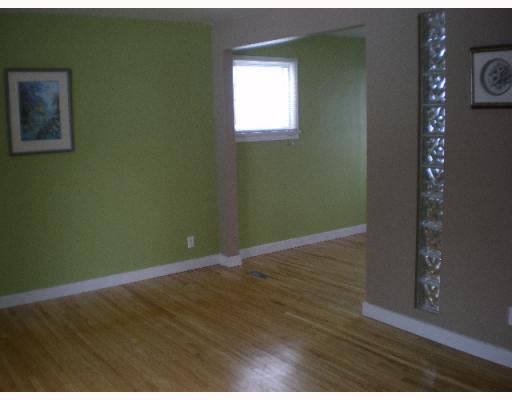 Photo 3: Photos: 851 W EBBY Avenue in WINNIPEG: Fort Rouge / Crescentwood / Riverview Residential for sale (South Winnipeg)  : MLS(r) # 2901739