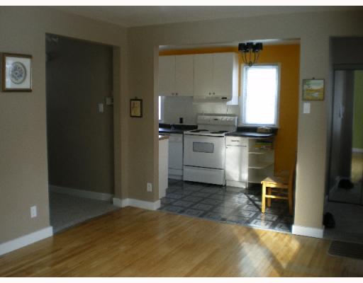 Photo 5: Photos: 851 W EBBY Avenue in WINNIPEG: Fort Rouge / Crescentwood / Riverview Residential for sale (South Winnipeg)  : MLS(r) # 2901739