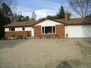 Main Photo: 821 Arnould Road in ILEDESCH: Glenlea / Ste. Agathe / St. Adolphe / Grande Pointe / Ile des Chenes / Vermette / Niverville Residential for sale (Winnipeg area)  : MLS(r) # 1017863