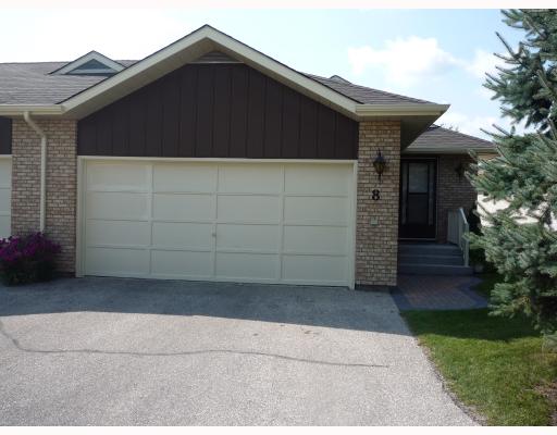 Main Photo: 25 PERES OBLAT Drive in WINNIPEG: Windsor Park / Southdale / Island Lakes Condominium for sale (South East Winnipeg) : MLS®# 2916744