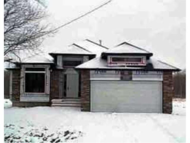 Main Photo: 307 HANEY Street in WINNIPEG: Charleswood Residential for sale (South Winnipeg) : MLS®# 2215225