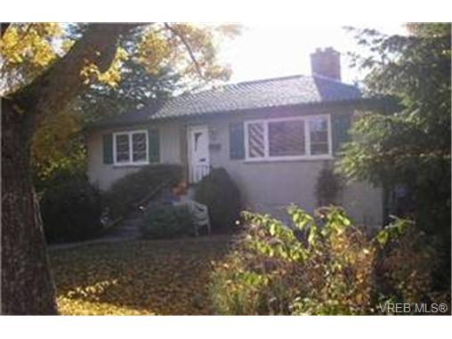 FEATURED LISTING: 1451 Lang St VICTORIA