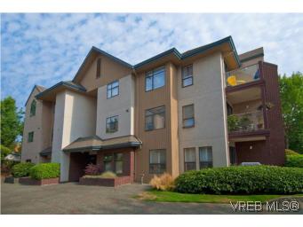 Main Photo: 103 837 Selkirk Avenue in VICTORIA: Es Kinsmen Park Condo Apartment for sale (Esquimalt) : MLS®# 282348