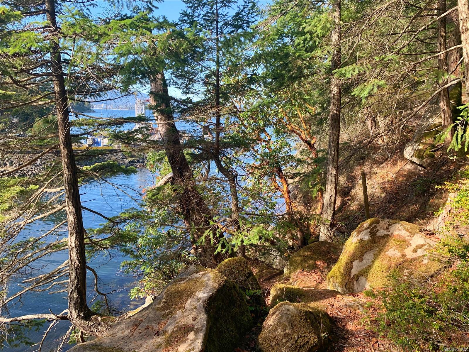 FEATURED LISTING: Lt 3 Taylor Bay Rd