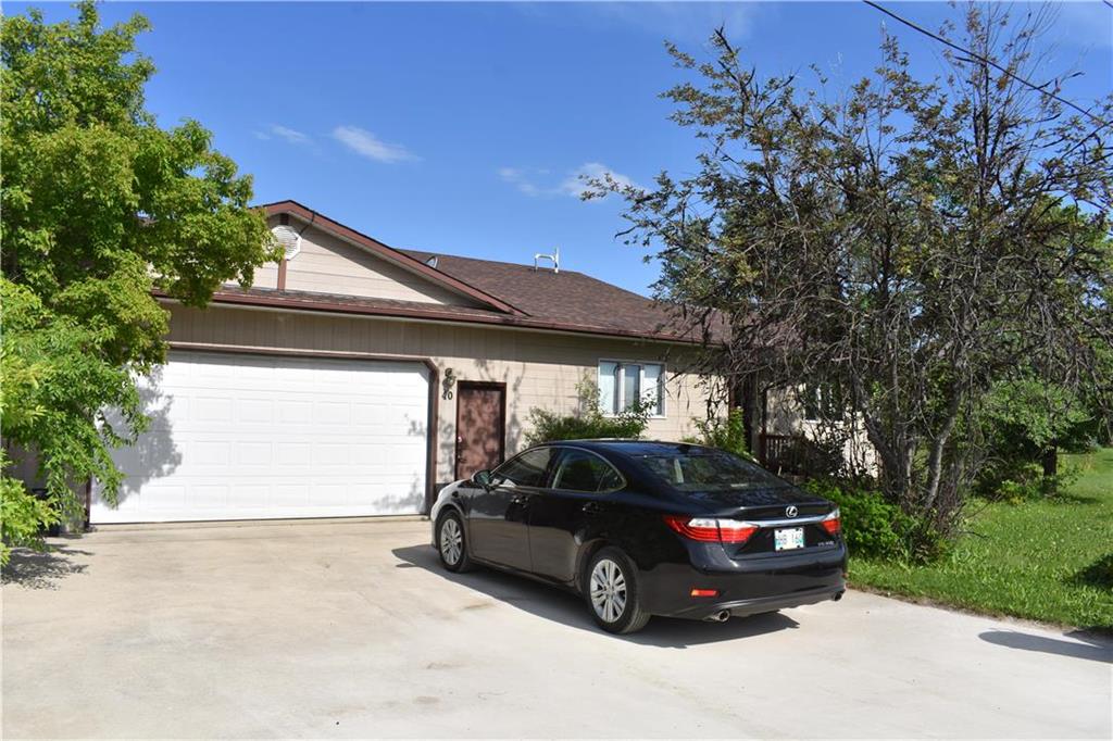 FEATURED LISTING: 40 SUNSET Boulevard Gimli Rm