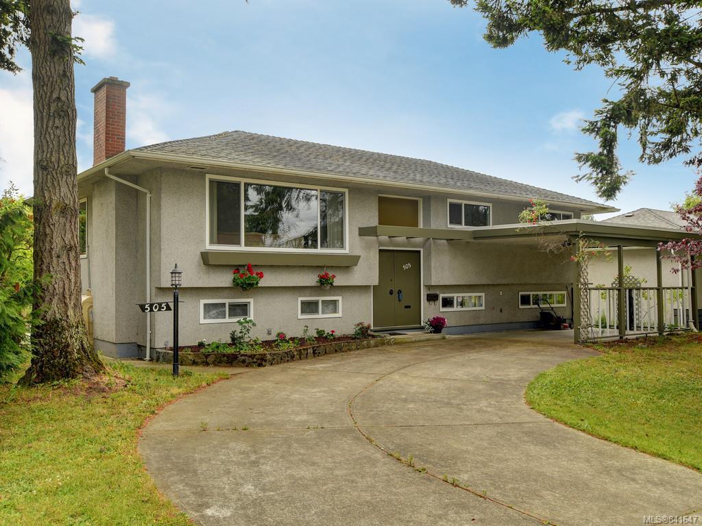 FEATURED LISTING: 505 Ridgebank Cres Saanich