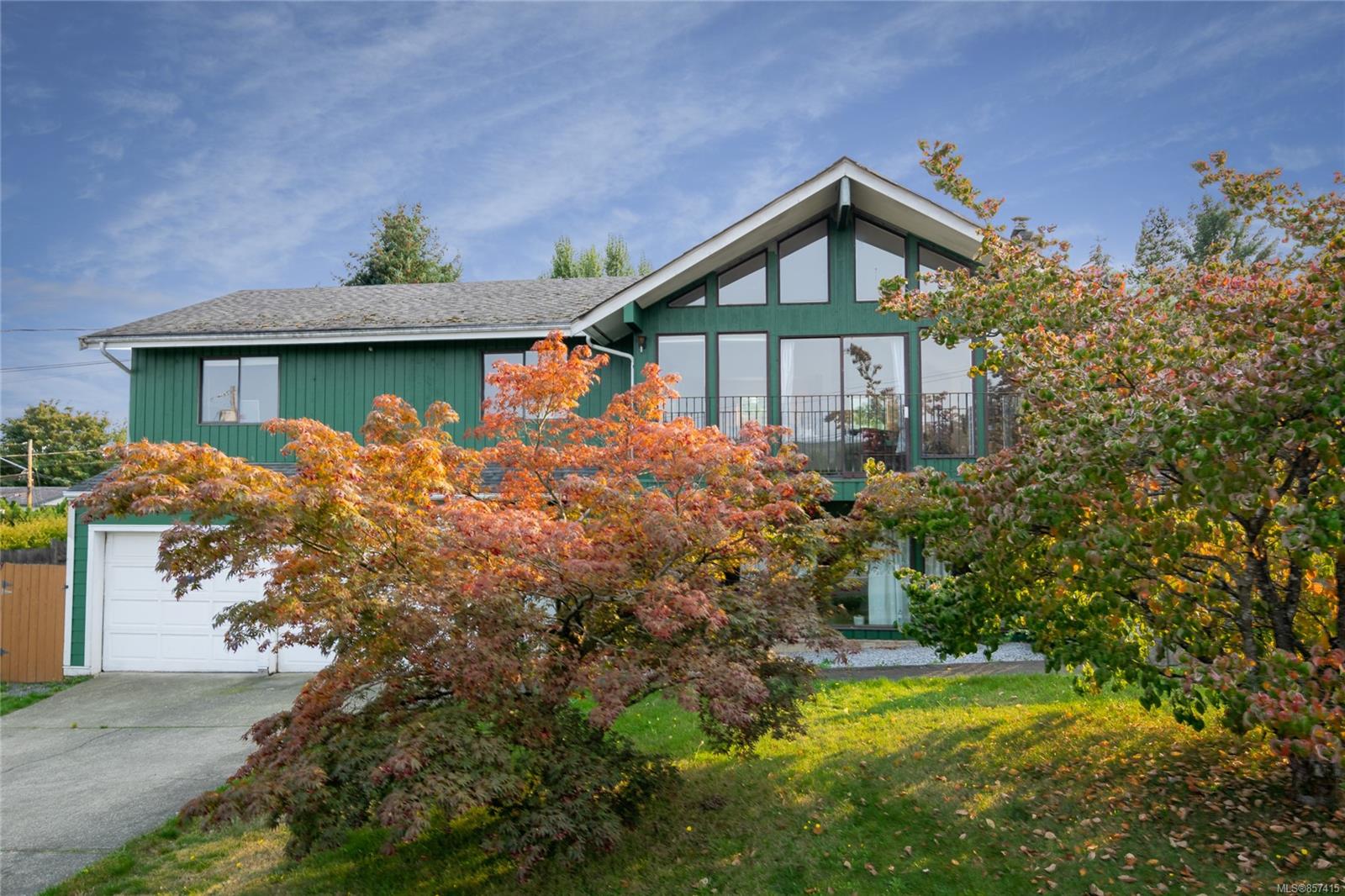 FEATURED LISTING: 559 Weber St