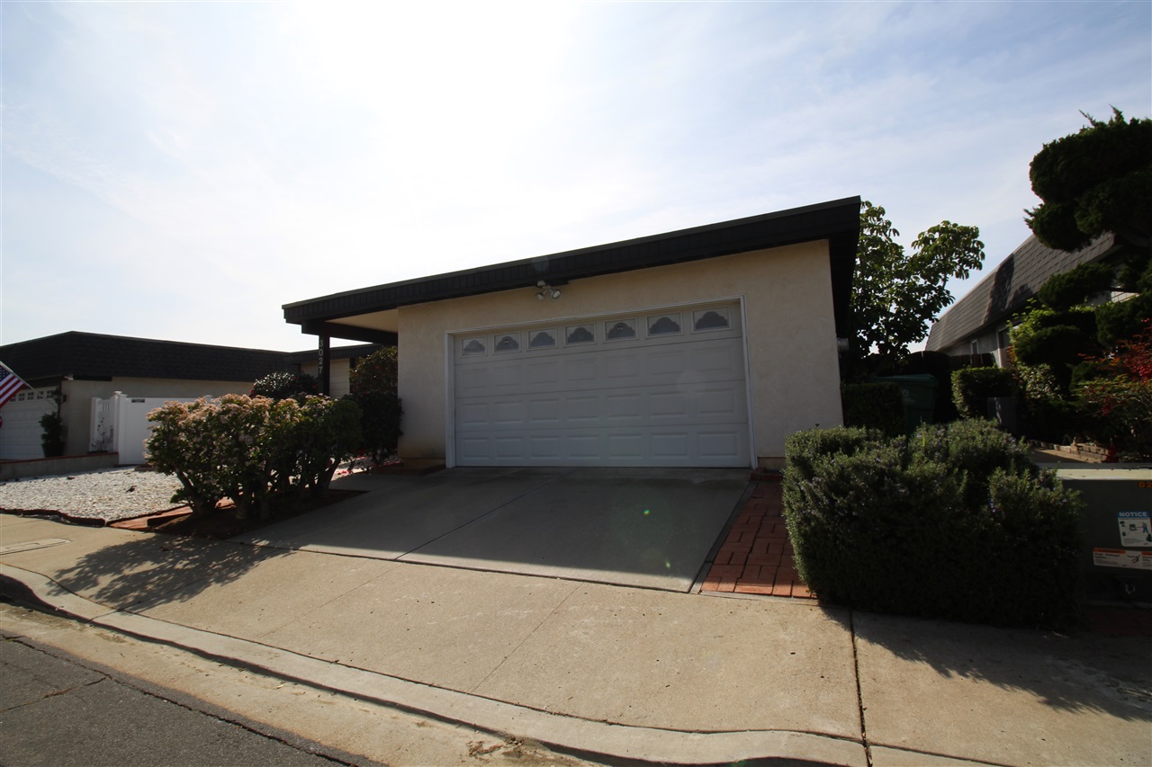 Main Photo: BAY PARK House for sale : 3 bedrooms : 3027 Slayen Way in San Diego