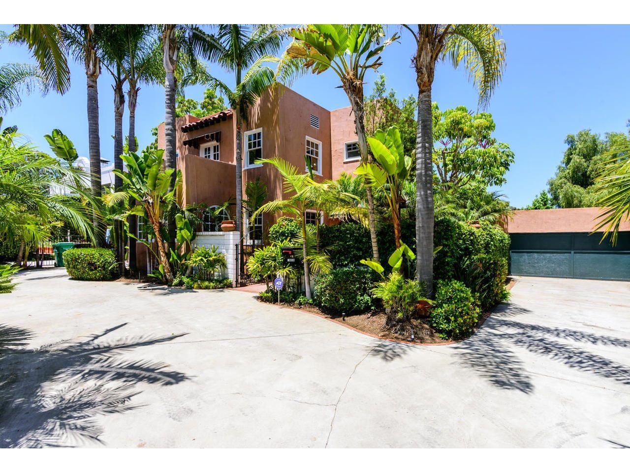 FEATURED LISTING: 2808 Chatsworth Blvd San Diego