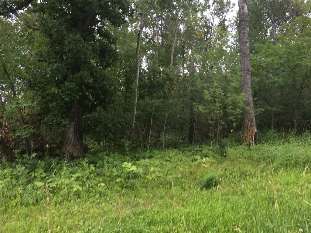 FEATURED LISTING: 26 Moon Shadow Road Alonsa