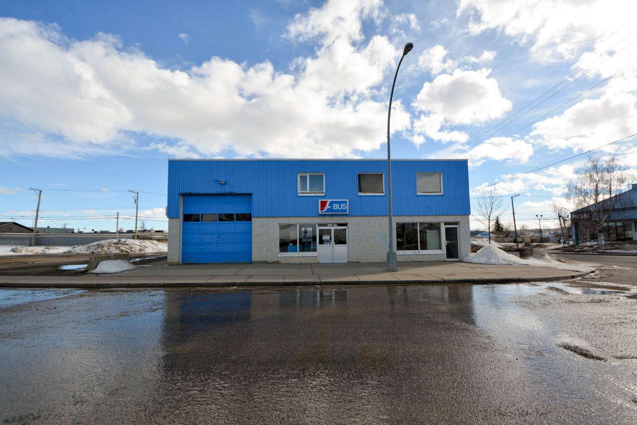Main Photo: 10355 101 Avenue in Fort St. John: Fort St. John - City NW Industrial for sale (Fort St. John (Zone 60)) : MLS®# C8018427