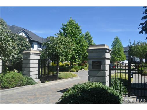 FEATURED LISTING: 1113 Bearspaw Plat VICTORIA
