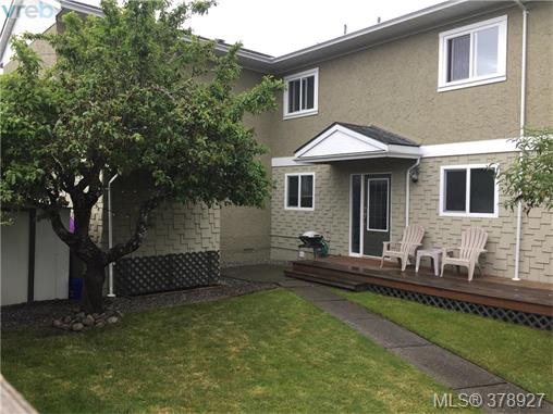 Main Photo: 7 10070 Fifth Street in SIDNEY: Si Sidney North-East Townhouse for sale (Sidney) : MLS®# 378927