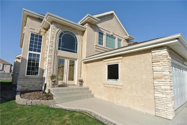 Main Photo: 12 Amber Trail in Winnipeg: Residential for sale (4F) : MLS®# 1813577