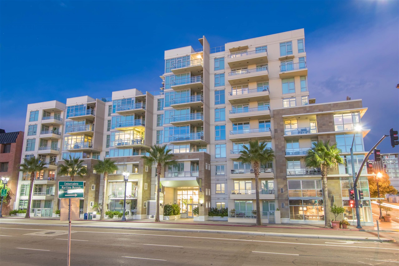 Main Photo: DOWNTOWN Condo for sale : 1 bedrooms : 1431 PACIFIC HIGHWAY #401 in San Diego