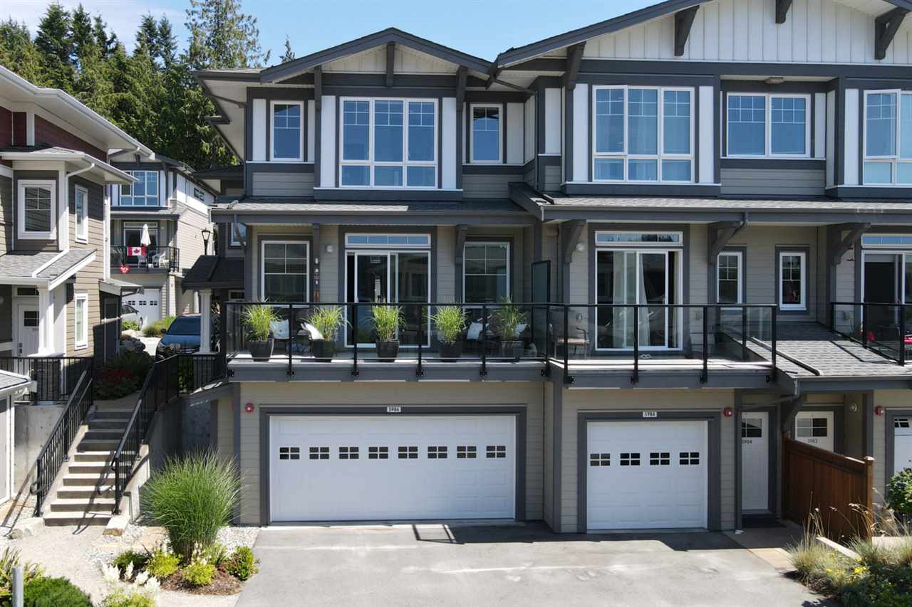 FEATURED LISTING: 5986 BEACHGATE Lane Sechelt