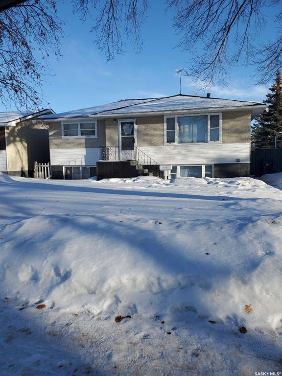 FEATURED LISTING: 434 V Avenue South Saskatoon