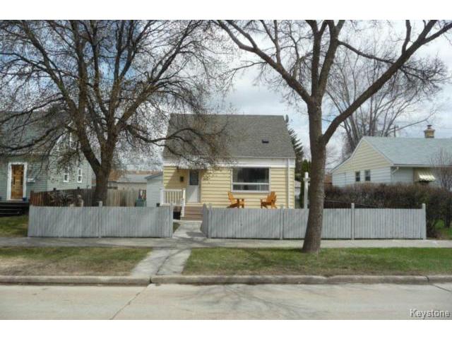 Main Photo: 417 Marjorie Street in WINNIPEG: St James Residential for sale (West Winnipeg) : MLS®# 1407325