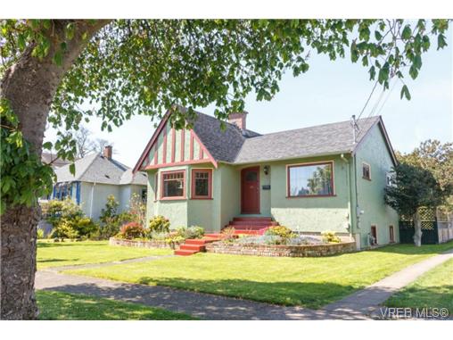 Main Photo: 428 Durban Street in VICTORIA: Vi Fairfield West Single Family Detached for sale (Victoria) : MLS®# 349986