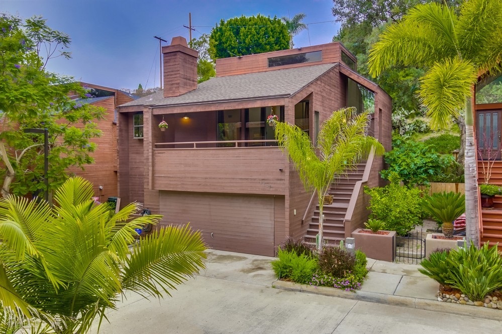 Main Photo: MISSION HILLS House for sale : 4 bedrooms : 3805 DOVE STREET in San Diego