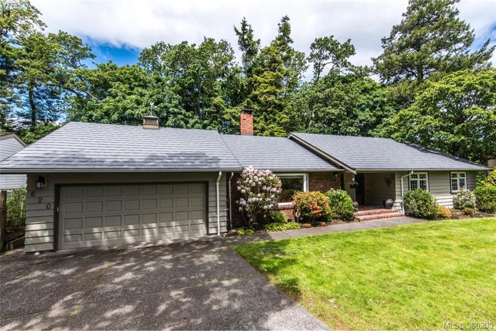 Main Photo: 620 Normanton Court in VICTORIA: Vi Fairfield East Single Family Detached for sale (Victoria) : MLS®# 380205