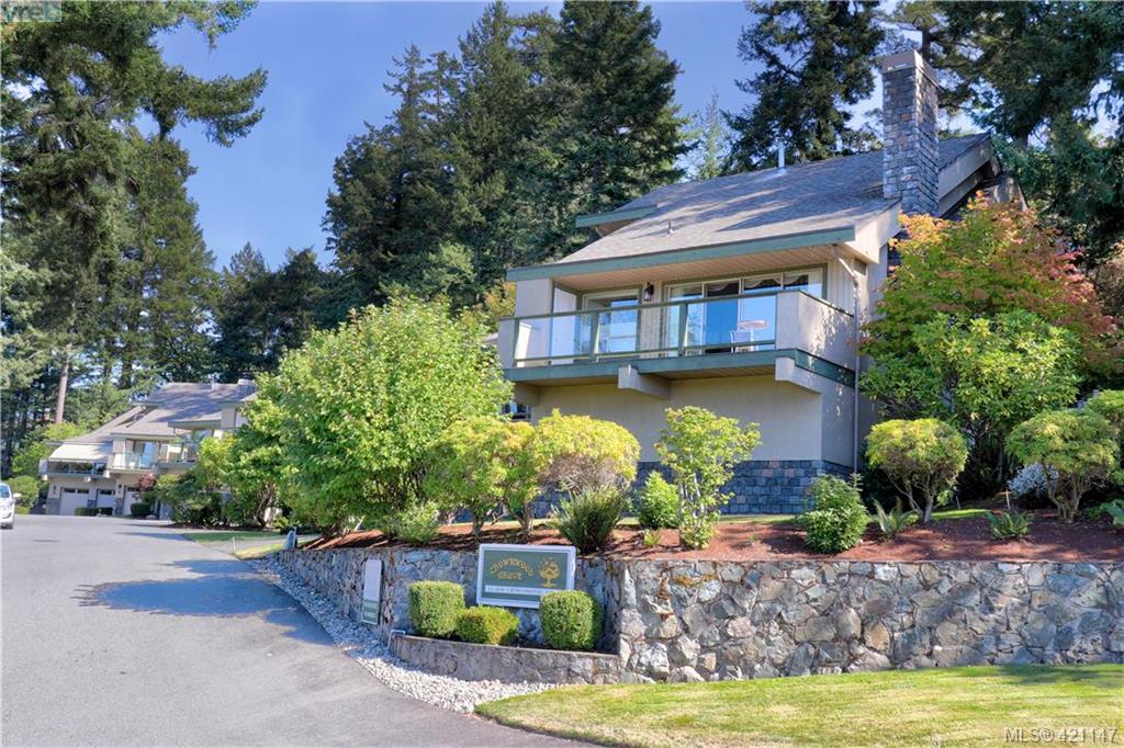 FEATURED LISTING: 1 4341 Crownwood Lane VICTORIA