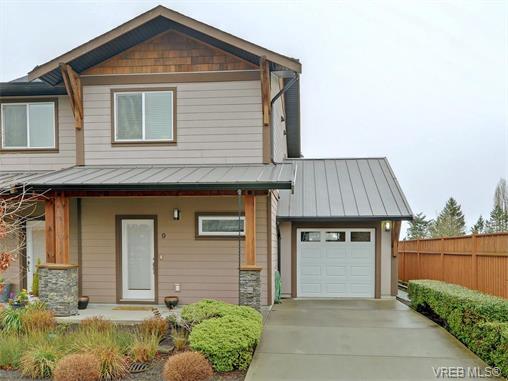 Main Photo: 9 1893 Prosser Road in SAANICHTON: CS Saanichton Townhouse for sale (Central Saanich) : MLS®# 375240