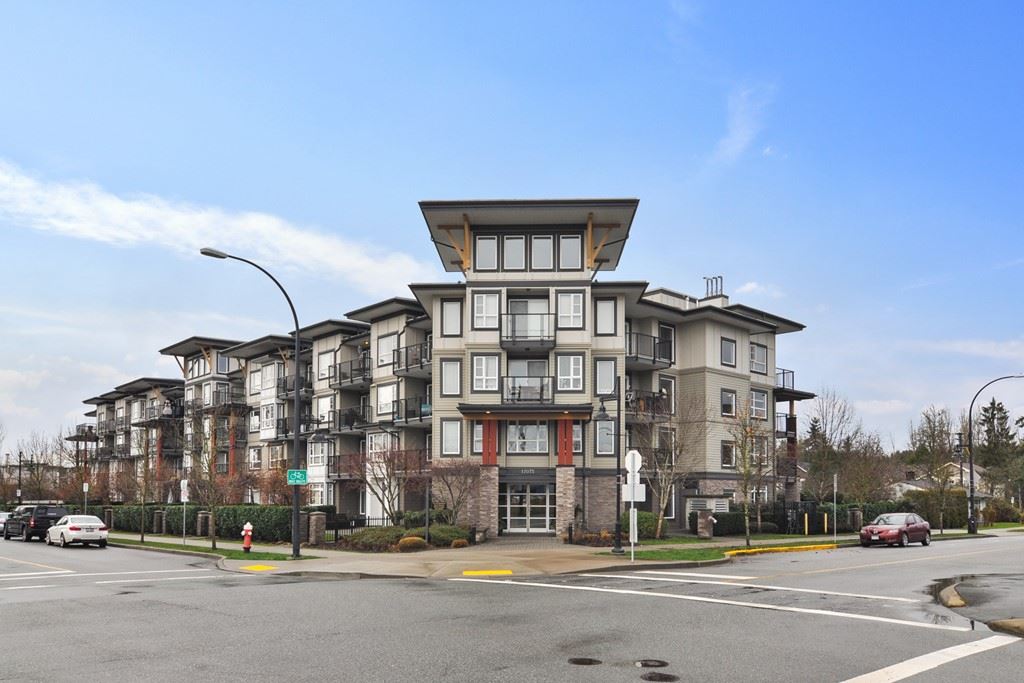 FEATURED LISTING: 216 - 12075 EDGE Street Maple Ridge