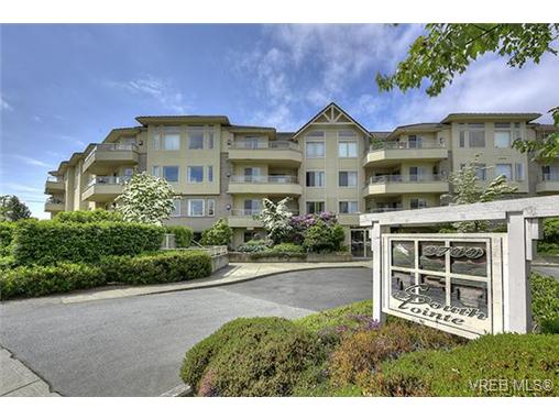 Main Photo: 207 3700 Carey Road in VICTORIA: SW Gateway Condo Apartment for sale (Saanich West) : MLS(r) # 365823