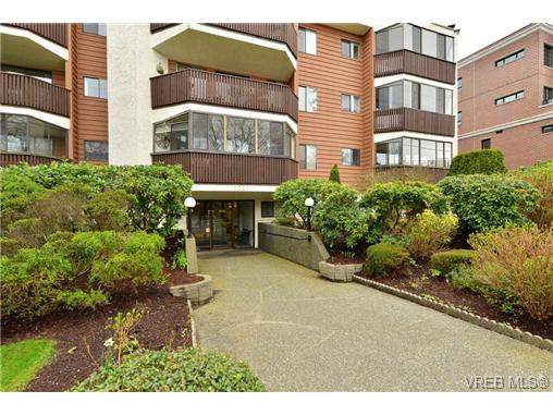 Main Photo: 101 1031 Burdett Avenue in VICTORIA: Vi Downtown Condo Apartment for sale (Victoria) : MLS® # 361254