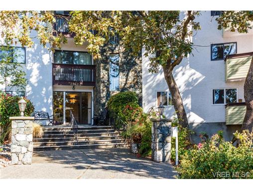 Main Photo: 213 3962 Cedar Hill Road in VICTORIA: SE Mt Doug Condo Apartment for sale (Saanich East) : MLS(r) # 369729