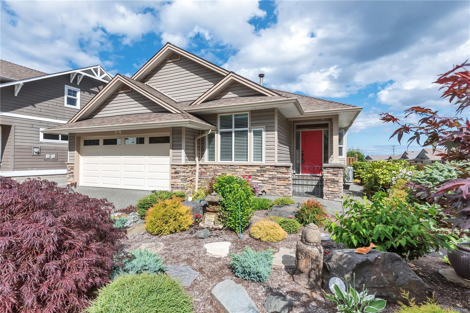 FEATURED LISTING: 7 - 91 Dahl Rd