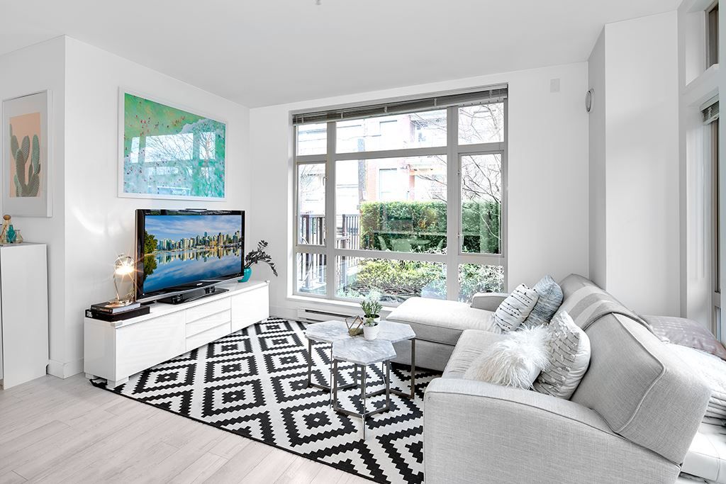 Main Photo: 218 E 12TH AVENUE in Vancouver: Mount Pleasant VE Townhouse for sale (Vancouver East) : MLS®# R2226329