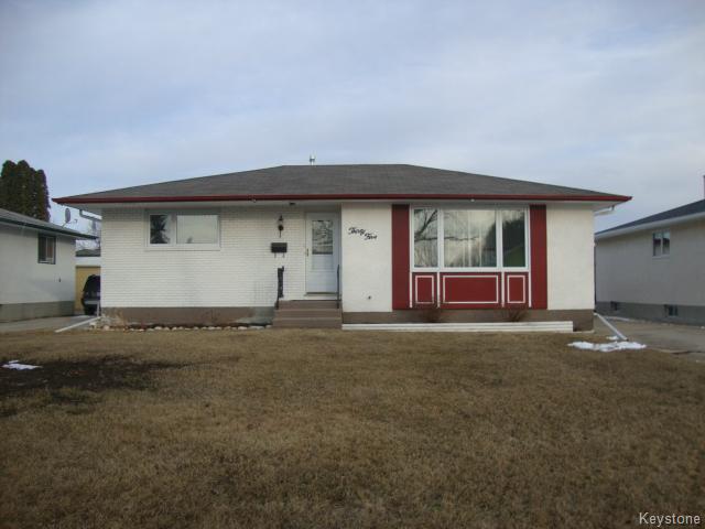 Main Photo: 35 Madrigal Close in WINNIPEG: Maples / Tyndall Park Residential for sale (North West Winnipeg) : MLS®# 1508087