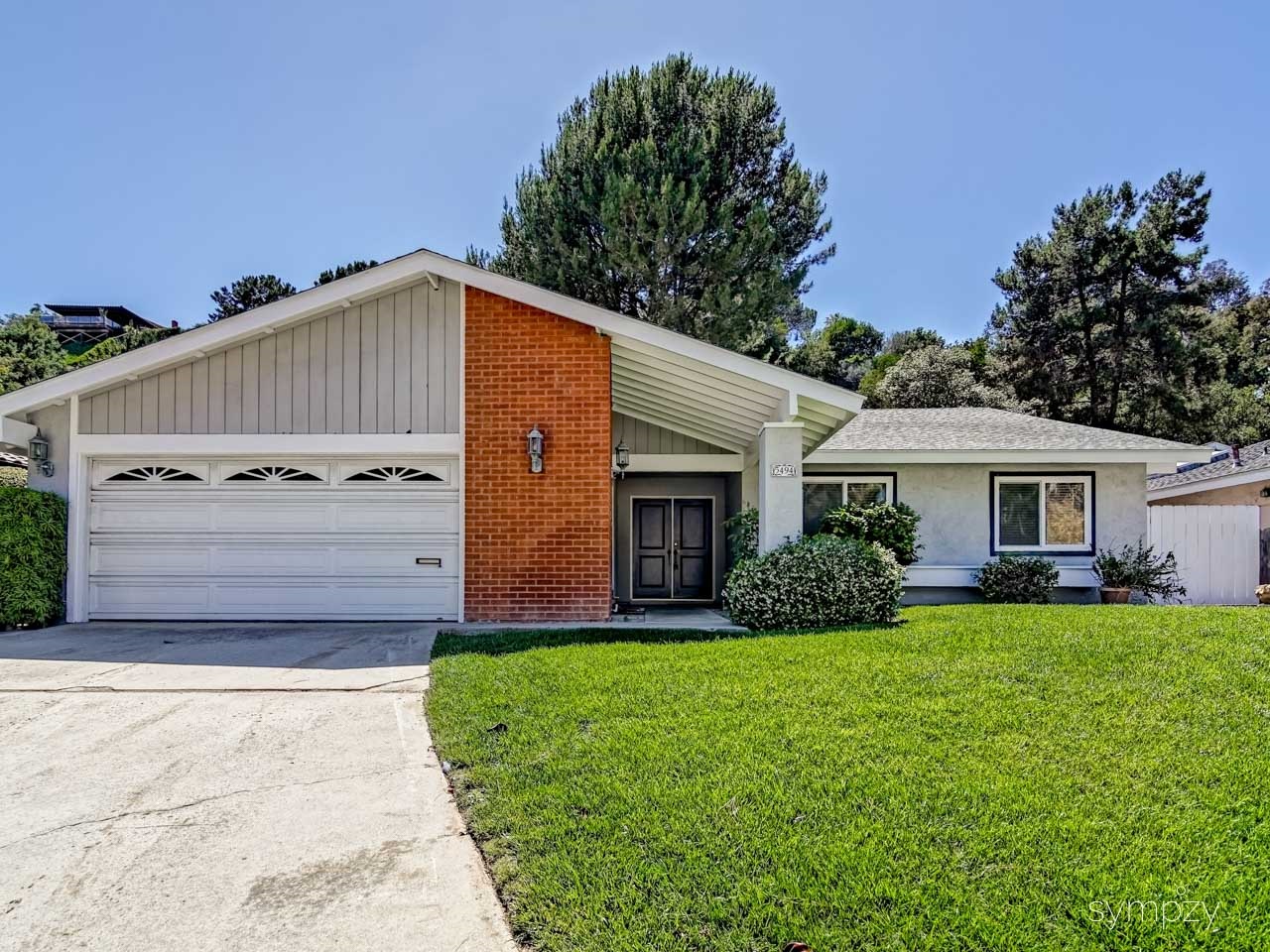 Main Photo: LA JOLLA House for rent : 4 bedrooms : 5494 Coral Reef Ave