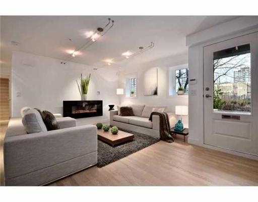 Main Photo: 1060 CARDERO ST in Vancouver: West End VW Condo for sale (Vancouver West) : MLS®# V969678