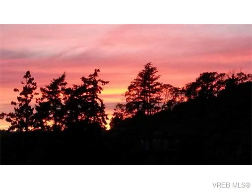 Main Photo: 624 Kingsview Ridge in VICTORIA: La Mill Hill Single Family Detached for sale (Langford) : MLS®# 371047