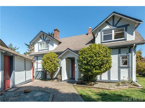 FEATURED LISTING: 1820 El Sereno Drive VICTORIA