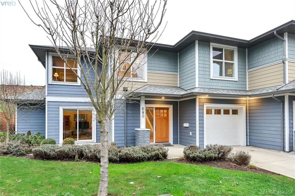 FEATURED LISTING: 680 Strandlund Avenue VICTORIA