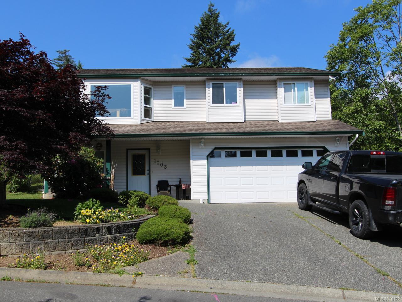 FEATURED LISTING: 1003 Bramblewood Lane NANAIMO