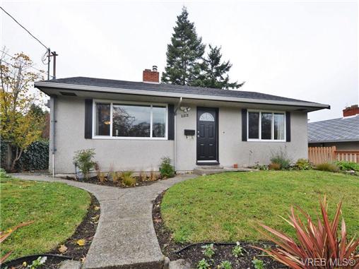 FEATURED LISTING: 2512 Shakespeare St VICTORIA