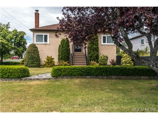 Main Photo: 3102 Earl Grey Street in VICTORIA: SW Gorge Single Family Detached for sale (Saanich West) : MLS®# 367016