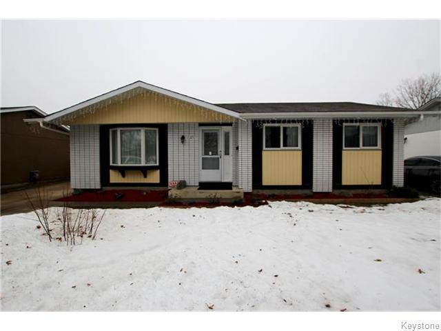 FEATURED LISTING: 85 Summerfield Way Winnipeg