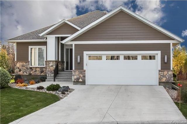 Welcome to 33-381 Oak Forest Crescent